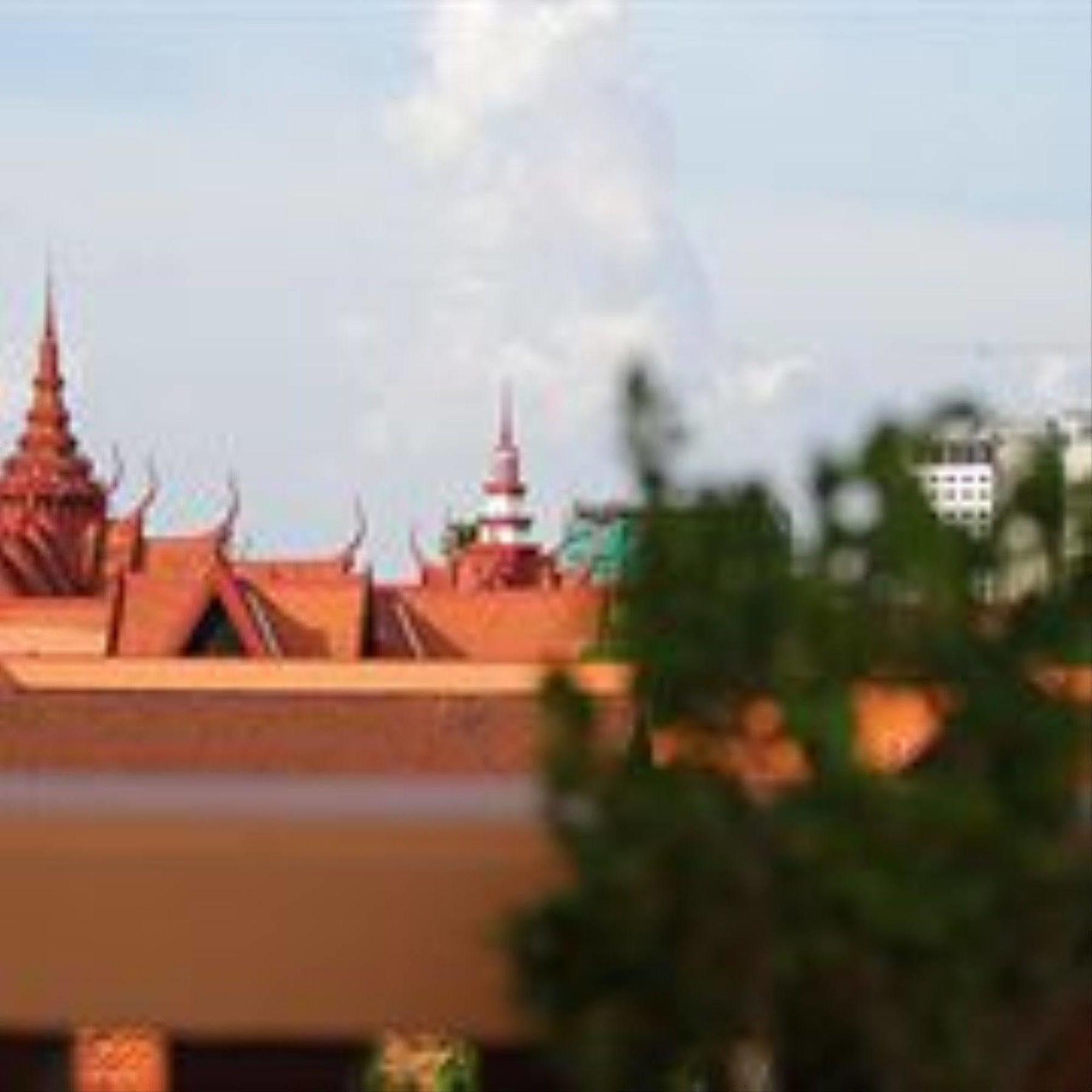 G Eleven Hotel Phnom Penh Exterior photo